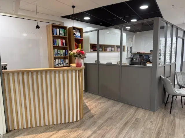 Intérieur du magasin d’optique